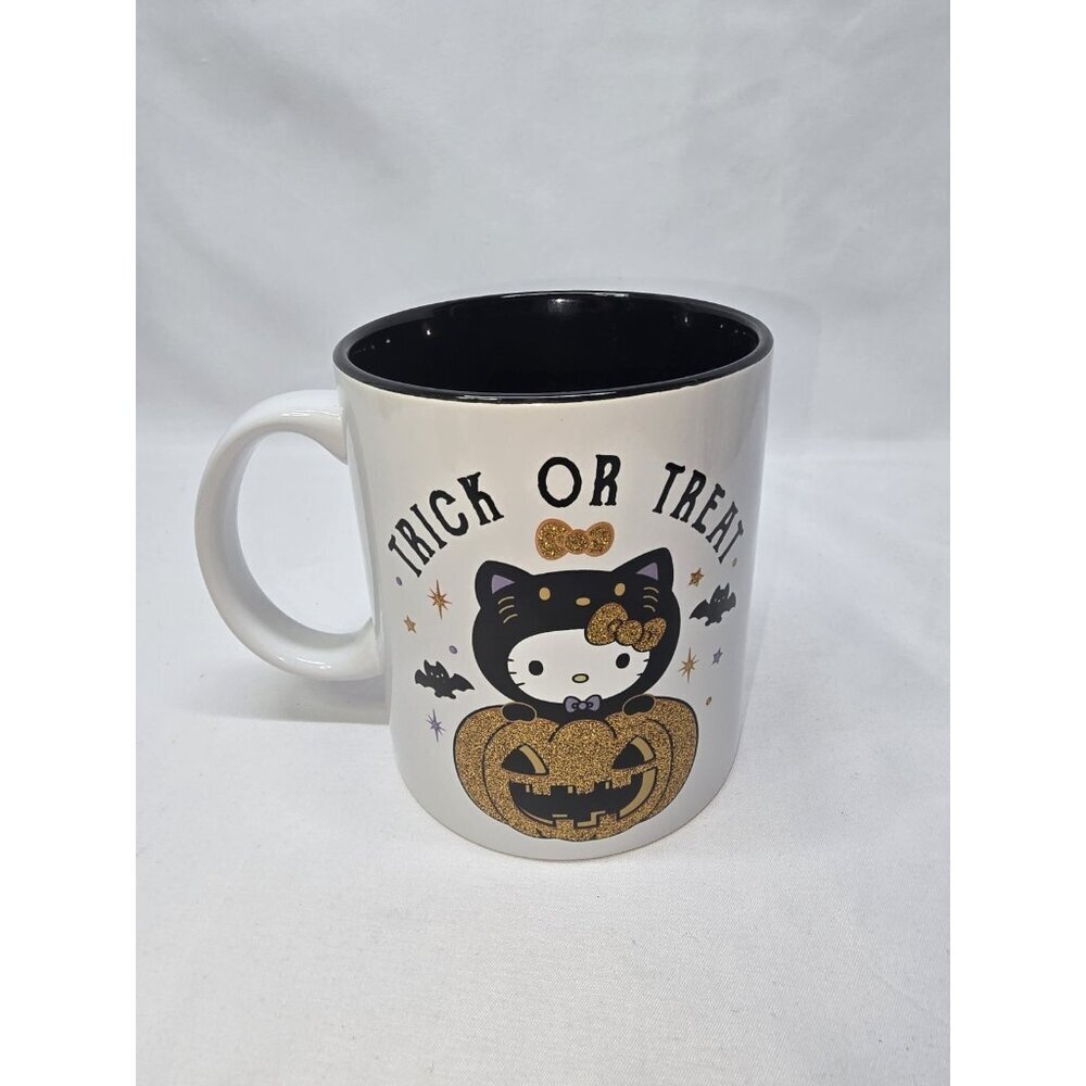 Hello Kitty Halloween Mug 20oz Black Cat In Glitter Pumpkin Trick or Treat